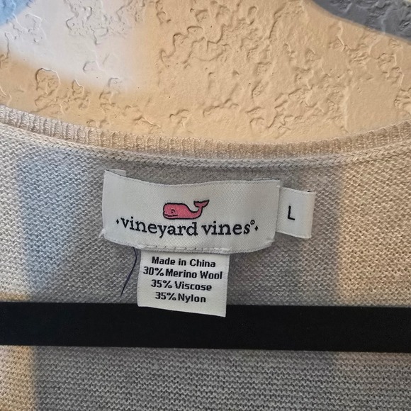 Vineyard Vines Women's Long Sleeve Merino Wool Blend V-Neck Knit Sweater Large - Picture 2 of 8